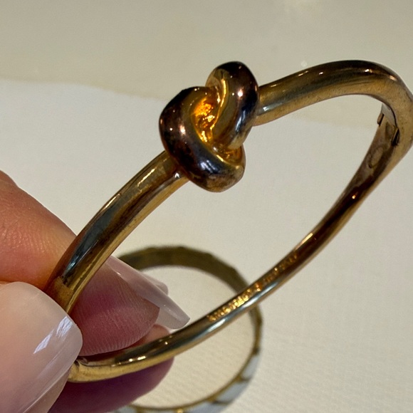 Elegant kate spade Gold brass and Cream Bangle Set - Picture 7 of 15